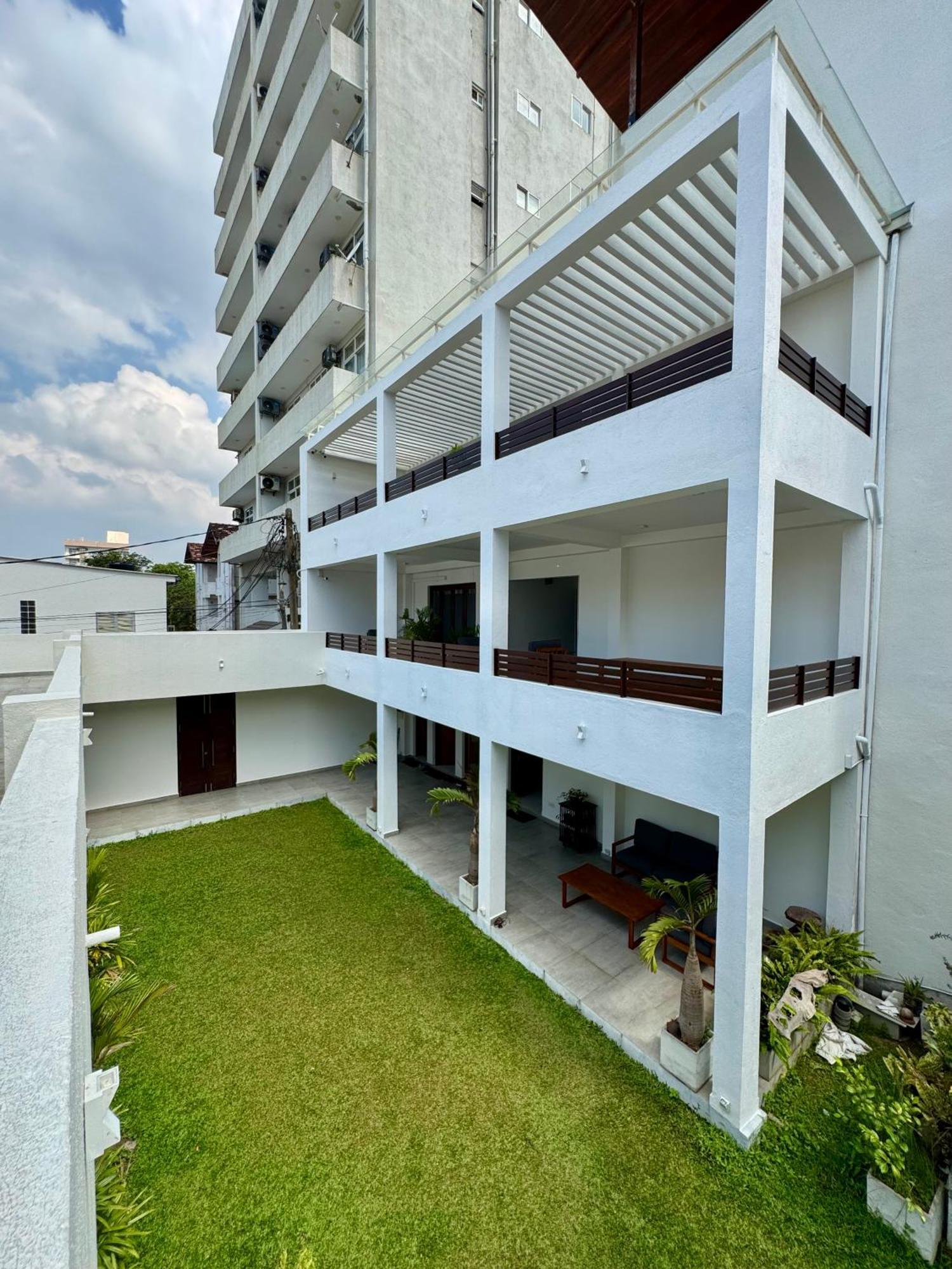 Aurora Holiday House Dehiwala-Mount Lavinia Esterno foto